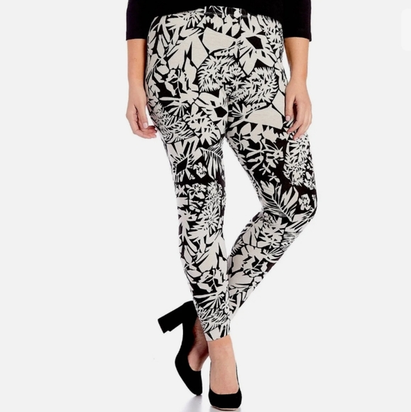 Bryn Walker Oasis Floral Print Basic Jersey Crop Pull-On...